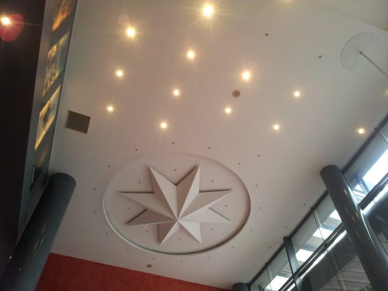 Peinture rapide et prix moins cher au pistolet Airless pour plafonds murs boiseries !