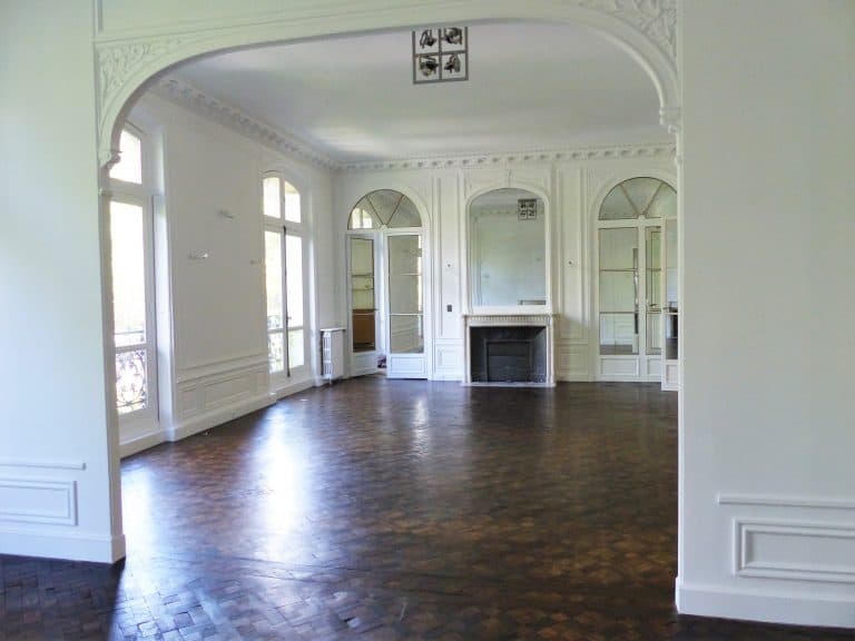 lessivage lavage peinture plafond mur peinture au pistolet blanche