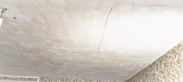 Peinture Plafond fissuré